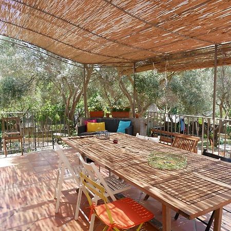 Nature Hostel La Ciotat Exteriör bild